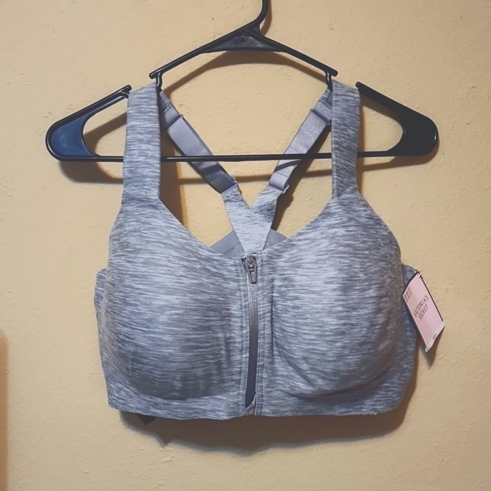NWT Knockout by Victoria's Secret front close sport bra size 38DDD